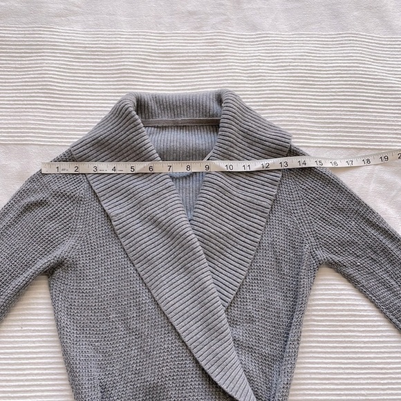 Lululemon Gray Knit Wrap Cardigan Sweater Size XS - Picture 6 of 7